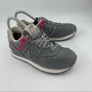 New Balance Women’s 574 Gray Pink Athletic Shoes Sneakers - Size 6